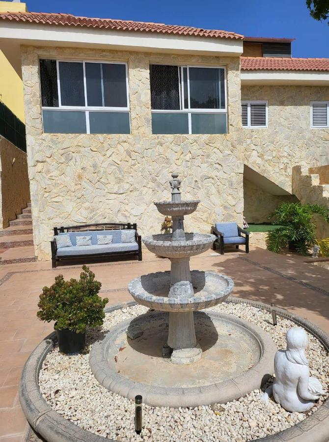 מספאלומס Montana Luna House With Rooms מראה חיצוני תמונה